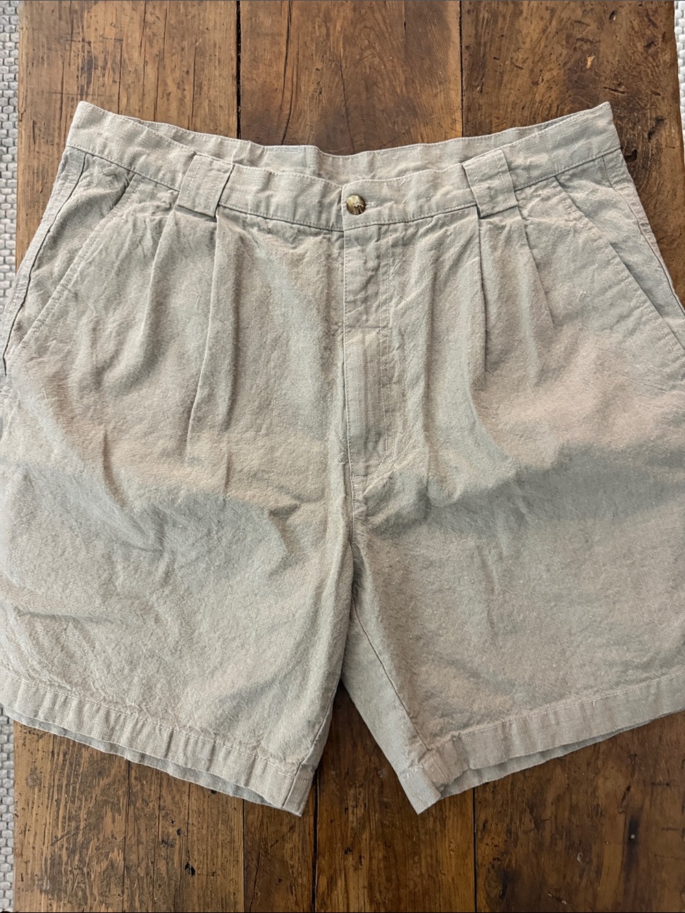 St. Johns Bay Khaki Pleat Front Cotton Blend Shorts 8" Inseam Size 38
